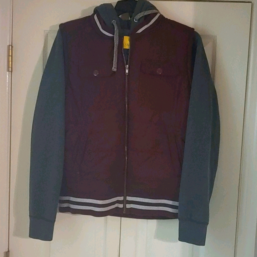 Prince & Fox Hooded Vest Sweatshirt